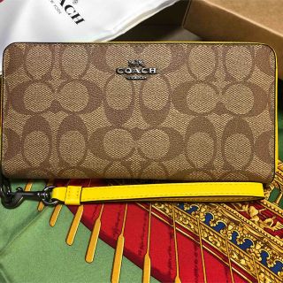 コーチ(COACH)のhuman5719様専用　COACH コーチ　長財布　カーキ(財布)