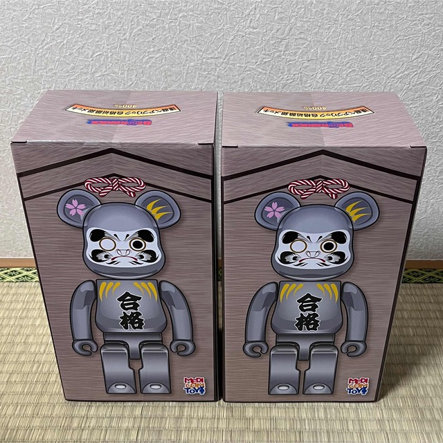 BE@RBRICK 達磨 合格 銀メッキ 100％ 400％ 2セット |