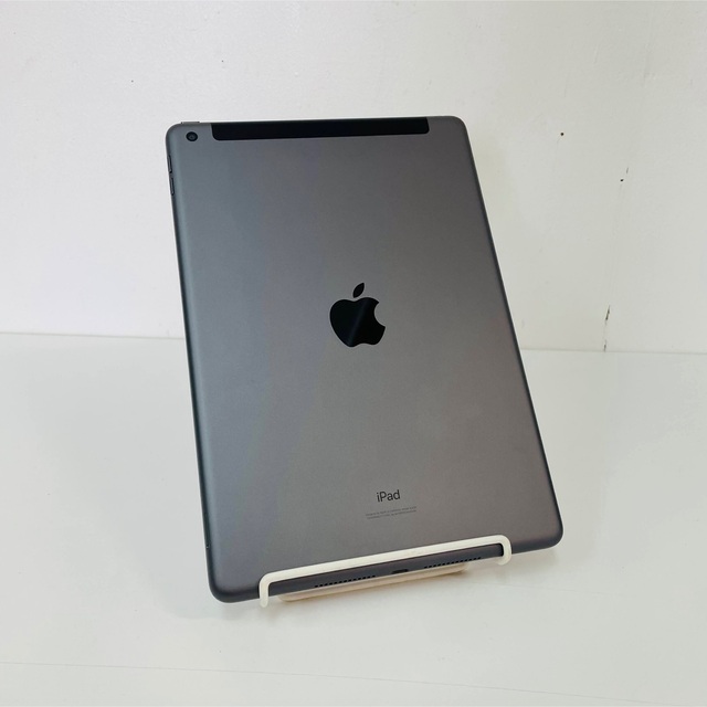 iPad 第8世代 32GB MYMH2J/A Wi-Fi +Cellularタブレット