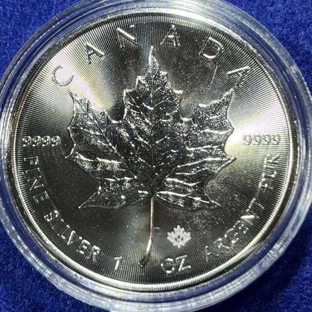 純銀　地金型　カナダメイプルリーフ1オンス銀貨　未使用　美品銀貨正規購入品 4