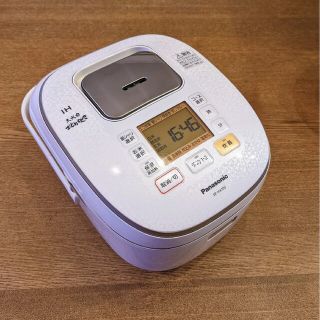 パナソニック(Panasonic)のIHジャー　炊飯器　5.5合　SR-HX105(炊飯器)