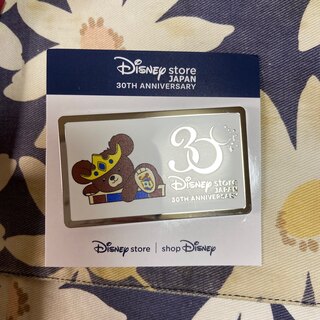 ディズニー(Disney)のDisney store 30周年記念オリジナルピンズ(バッジ/ピンバッジ)