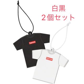 シュプリーム(Supreme)のSupreme Kuumba Tee Air Freshener 白黒2個セット(車内アクセサリ)