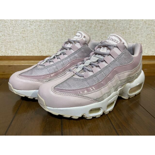 NIKE(ナイキ)のNIKE WMNS AIR MAX 95  23.0cm レディースの靴/シューズ(スニーカー)の商品写真