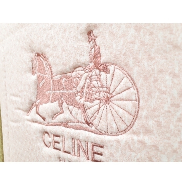 celine(セリーヌ)の【新品】　CELINE　布団　軽くてあたたかい　ピンク　パリス インテリア/住まい/日用品の寝具(布団)の商品写真