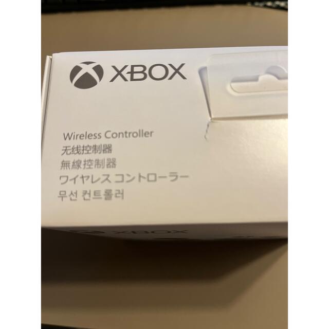 Xbox(エックスボックス)のXboxワイヤレスコントローラー　ロボットホワイト エンタメ/ホビーのゲームソフト/ゲーム機本体(家庭用ゲーム機本体)の商品写真
