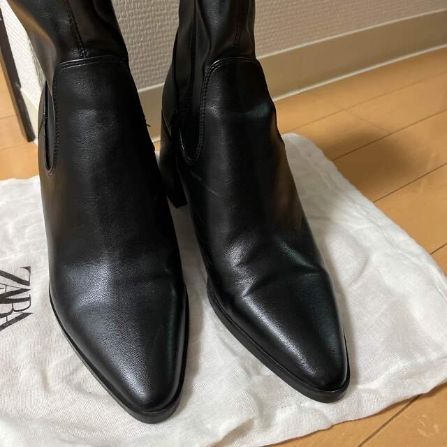 ZARA(ザラ)のZARA☆39 美品レザーブーツ レディースの靴/シューズ(ブーツ)の商品写真