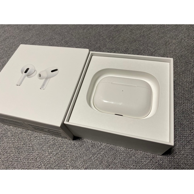 Apple AirPods Pro エアポッツプロ　ケース のみ