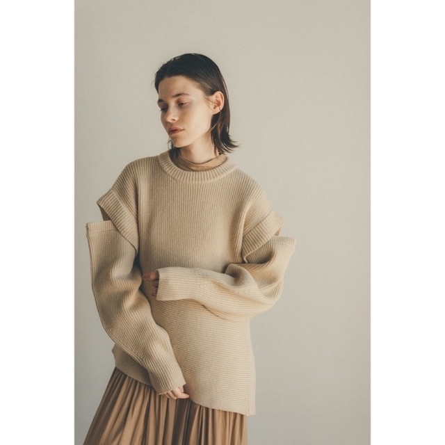 CLANE 2WAY SLANT KNIT TOPS ベスト　アイボリー