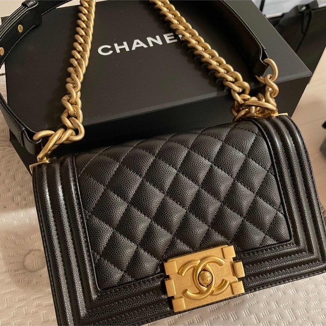 定価74万CHANEL シャネル　ボーイシャネル　ボーイシャネルバック