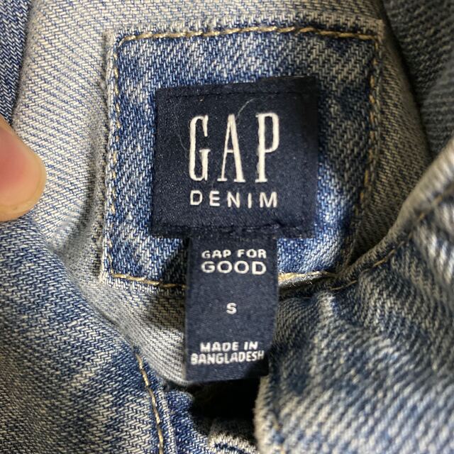 GAP(ギャップ)のGAP❤︎デニムジャケット120 キッズ/ベビー/マタニティのキッズ服女の子用(90cm~)(ジャケット/上着)の商品写真