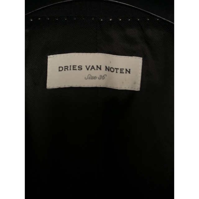 DRIES VAN NOTEN(ドリスヴァンノッテン)の【専用】18AW DRIES VAN NOTEN フェザー付きコート レディースのジャケット/アウター(チェスターコート)の商品写真