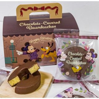 ディズニー(Disney)のディズニーリゾート　チョコレートカバード・バウムクーヘン　★お菓子のみ★(菓子/デザート)