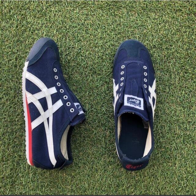 Onitsuka Tiger(オニツカタイガー)の美品　オニツカタイガー　27.5センチスリッポン　メキシコ66 ネイビー値下げ中 メンズの靴/シューズ(スニーカー)の商品写真