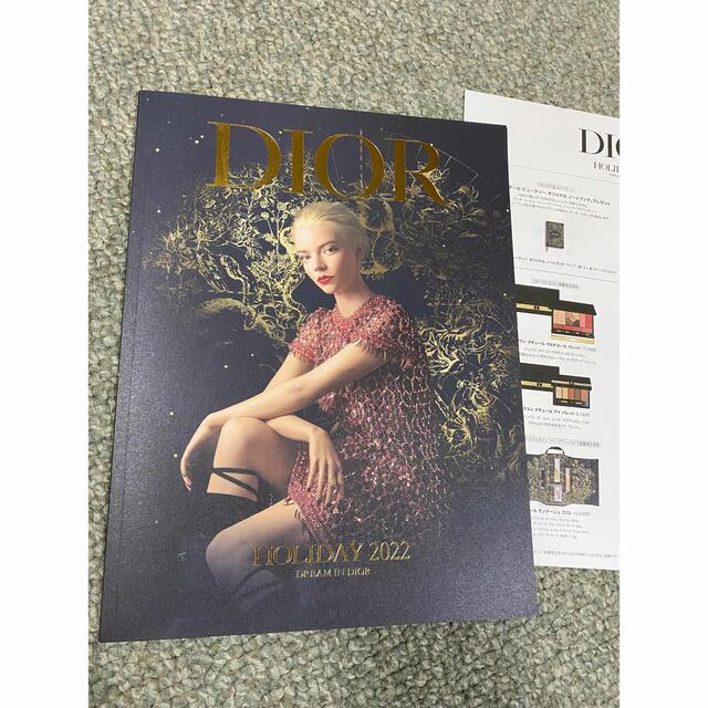 Dior(ディオール)のホリデーディオールDIOR 冊子　HOLIDAY 2022 コスメ/美容のキット/セット(コフレ/メイクアップセット)の商品写真