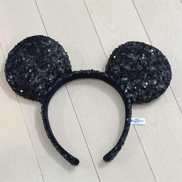 Disney(ディズニー)のディズニー　ミッキー　スパンコール　カチューシャ レディースのヘアアクセサリー(カチューシャ)の商品写真