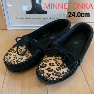 ミネトンカ(Minnetonka)のMINNETONKA 黒 ヒョウ柄(ローファー/革靴)