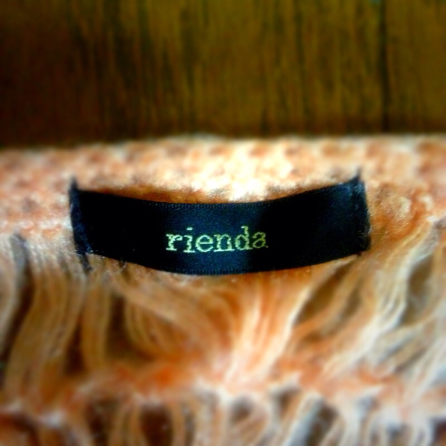 rienda(リエンダ)のrienda.肩出しゆるニット レディースのトップス(ニット/セーター)の商品写真
