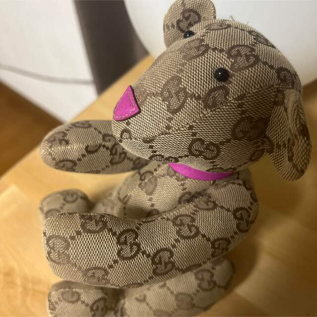 Gucci(グッチ)のグッチ　GUCCI モノグラム柄　テディベア エンタメ/ホビーのおもちゃ/ぬいぐるみ(ぬいぐるみ)の商品写真