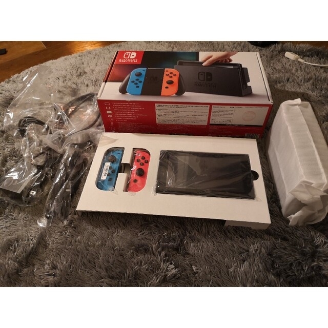 中古美品】 Nintendo Switch 任天堂スイッチ 2017年製 未対策機