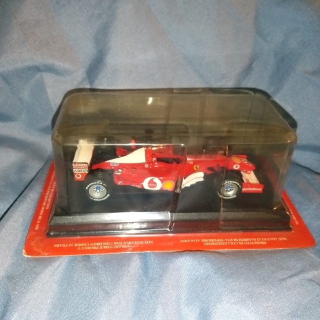 Ferrari(フェラーリ)のフェラーリ FERRARI F2002 エンタメ/ホビーのおもちゃ/ぬいぐるみ(ミニカー)の商品写真