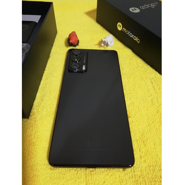 【最終値下. 美品】Motorola edge20/5G/SIMフリー(美品)