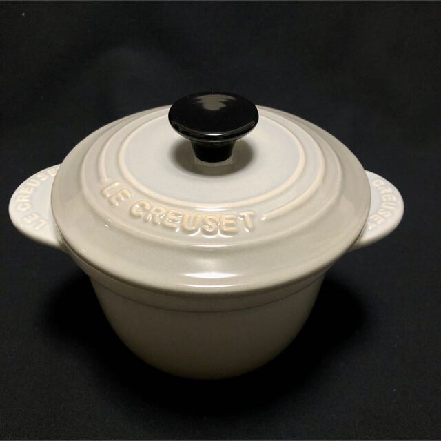 LE CREUSET(ルクルーゼ)の【新品未使用】ル・クルーゼ ミニココット　エブリィ　ミストグレー インテリア/住まい/日用品のキッチン/食器(食器)の商品写真