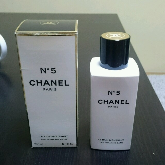 CHANEL(シャネル)の再値下★新品未使用★CHANEL フォーミング バス コスメ/美容のボディケア(入浴剤/バスソルト)の商品写真