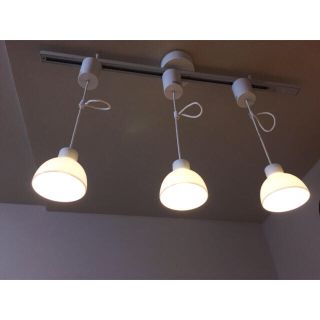 ムジルシリョウヒン(MUJI (無印良品))の【みっく様専用】無印良品 LED 磁器シェードペンダントライト 小 3連(天井照明)