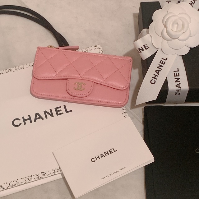 CHANEL - 銀座本店 CHANEL シャネル カードケース コンパクト財布 可愛いピンク