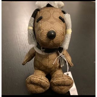 コーチ(COACH)のCOACHコーチ×PEANUTSピーナッツ スヌーピーチャーム(キーホルダー)