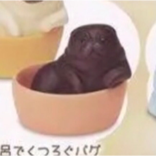お風呂でくつろぐパグさんぽ黒ガチャガチャ可愛い犬フィギュア お風呂でくつろぐパグさんぽ黒ガチャガチャ可愛い犬フィギュア