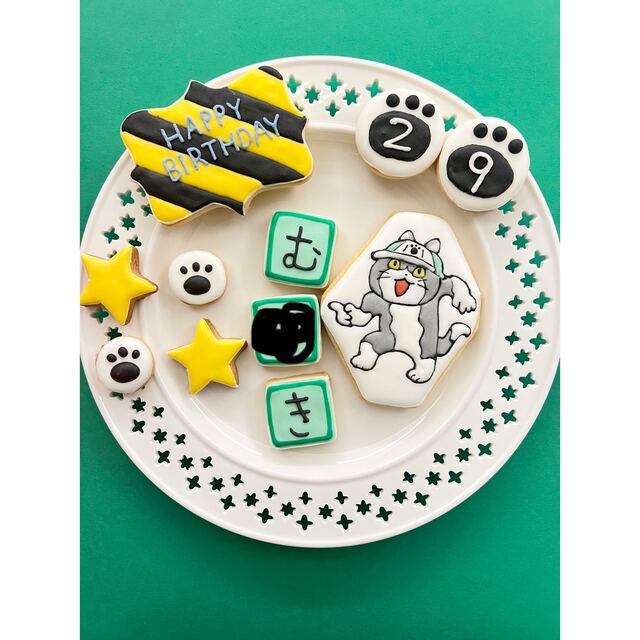 アイシングクッキー 仕事猫 食品/飲料/酒の食品(菓子/デザート)の商品写真