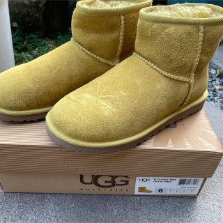 アグ(UGG)のUGG　ムートンブーツ(ブーツ)