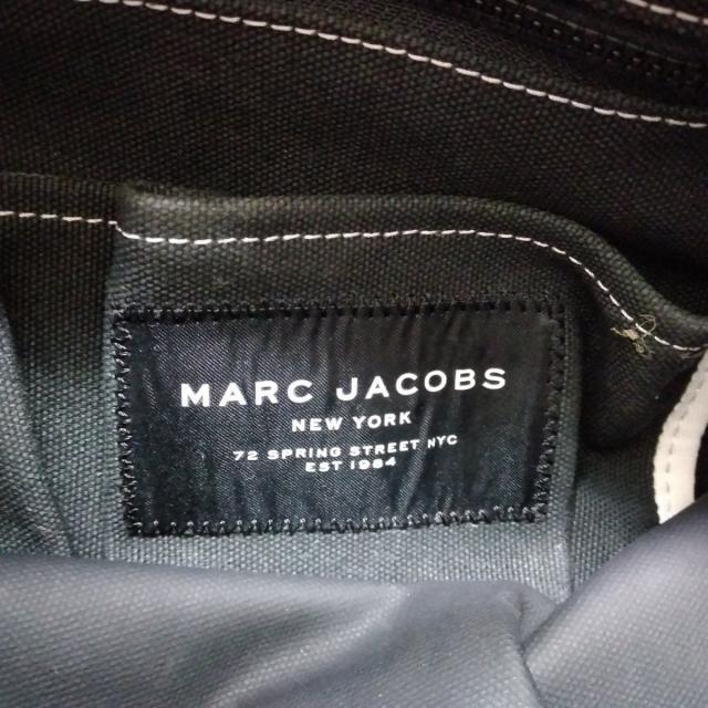 MARC JACOBS(マークジェイコブス)のマークジェイコブス ハンドバッグ - 黒×白 レディースのバッグ(ハンドバッグ)の商品写真