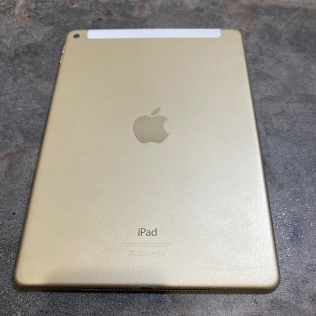 10946T  iPad Air2 128GB GOLD docomo ジャンク