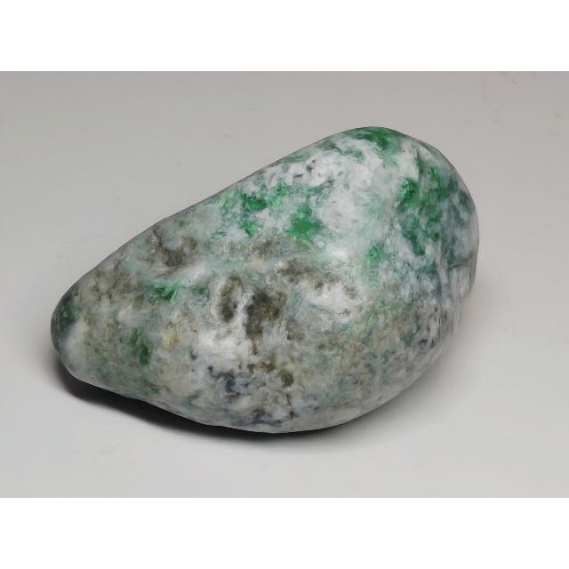 白緑 150g 翡翠 ヒスイ 翡翠原石 原石 鉱物 鑑賞石 自然石 誕生石 水石