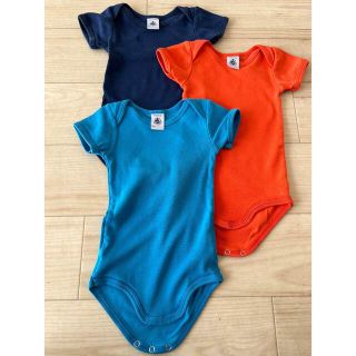 プチバトー(PETIT BATEAU)のプチバトーPETITBATEAU半袖ロンパース型肌着【3枚セット】6m/67cm(肌着/下着)