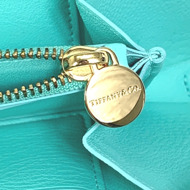 Tiffany & Co. - ティファニー TIFFANY&Co. ハーフムーン クラッチ