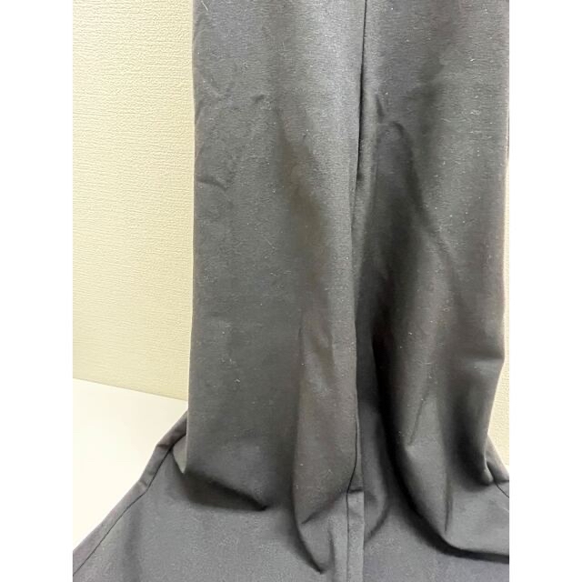 GU(ジーユー)のGU サロペットワイドパンツ　XL 09ブラック　黒色 レディースのパンツ(サロペット/オーバーオール)の商品写真