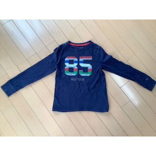 トミーヒルフィガー(TOMMY HILFIGER)のトミーヒルフィガー　カットソー　120(Tシャツ/カットソー)