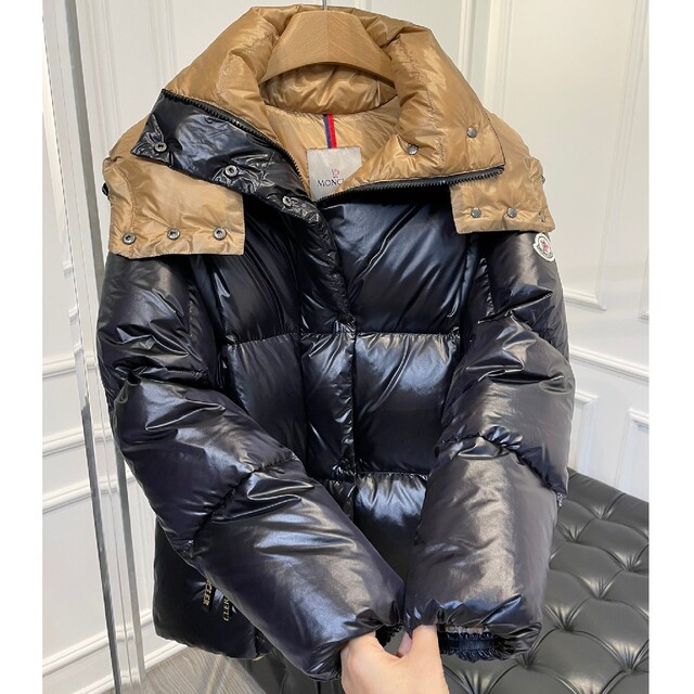 モンクレール 【 ダウンジャケット 】MONCLER グレー スタッズ