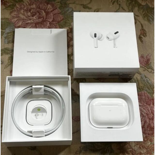 Apple AirPods Pro MWP22J/A 本体、箱、コード、片耳のみ スマホ/家電/カメラのオーディオ機器(ヘッドフォン/イヤフォン)の商品写真