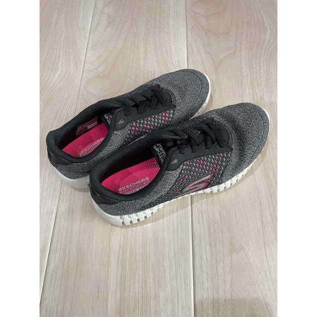 SKECHERS(スケッチャーズ)のスケッチャーズ　シューズ キッズ/ベビー/マタニティのキッズ靴/シューズ(15cm~)(スニーカー)の商品写真