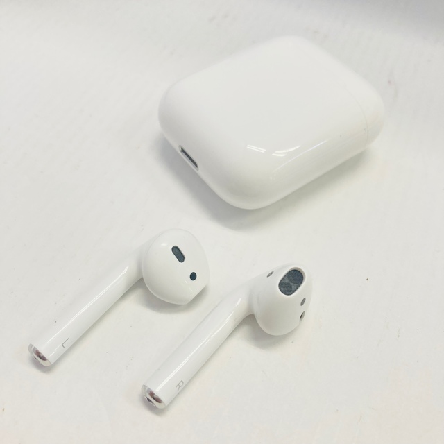 Apple アップル AirPods 第2 MV7N2J/A 第二世代 商品の状態 大割引