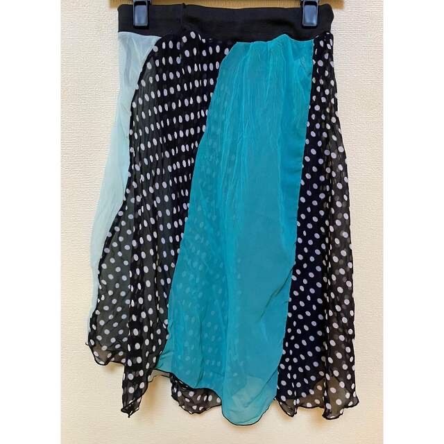 SPINNS(スピンズ)のドッド × ブルー系 アシンメトリー スカート レディースのスカート(ひざ丈スカート)の商品写真