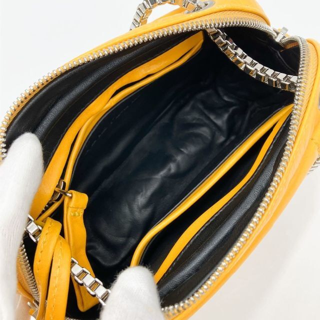 PIERRE HARDY(ピエールアルディ)のピエールアルディ ミニアルファパッド イエロー チェーンショルダーバッグ 美品 レディースのバッグ(ショルダーバッグ)の商品写真