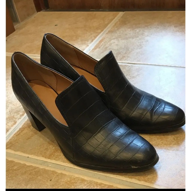 ワニ柄　ローファー革靴ヒール レディースの靴/シューズ(ローファー/革靴)の商品写真