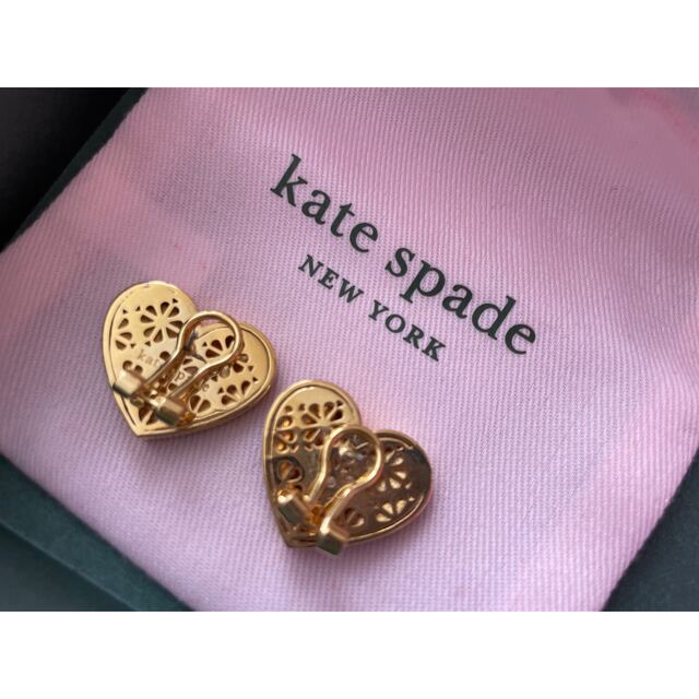 kate spade new york(ケイトスペードニューヨーク)のケイトスペード  ハートピアス レディースのアクセサリー(ピアス)の商品写真