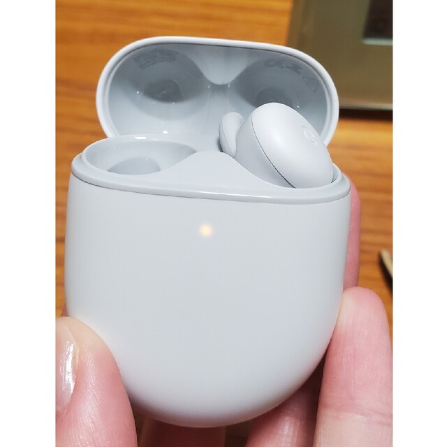 Google Pixel(グーグルピクセル)のGoogle Pixel Buds A-Series 右耳 スマホ/家電/カメラのスマホアクセサリー(その他)の商品写真